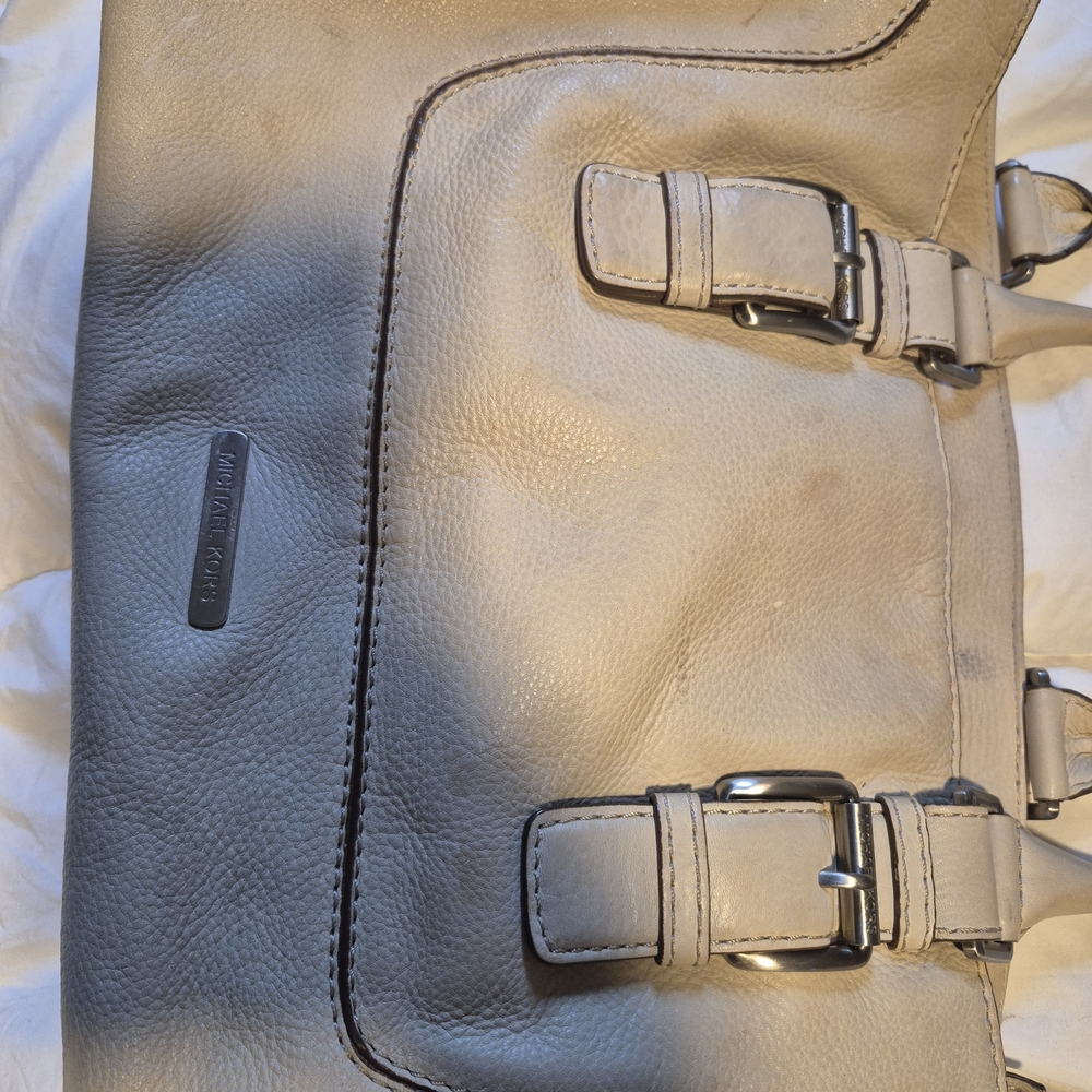 Elegant Cream Leather Women's Bag